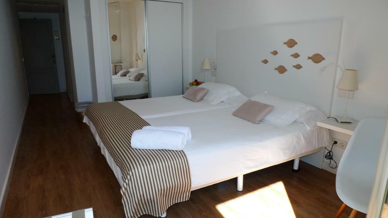 Hotel Carabela à Peguera Extérieur photo