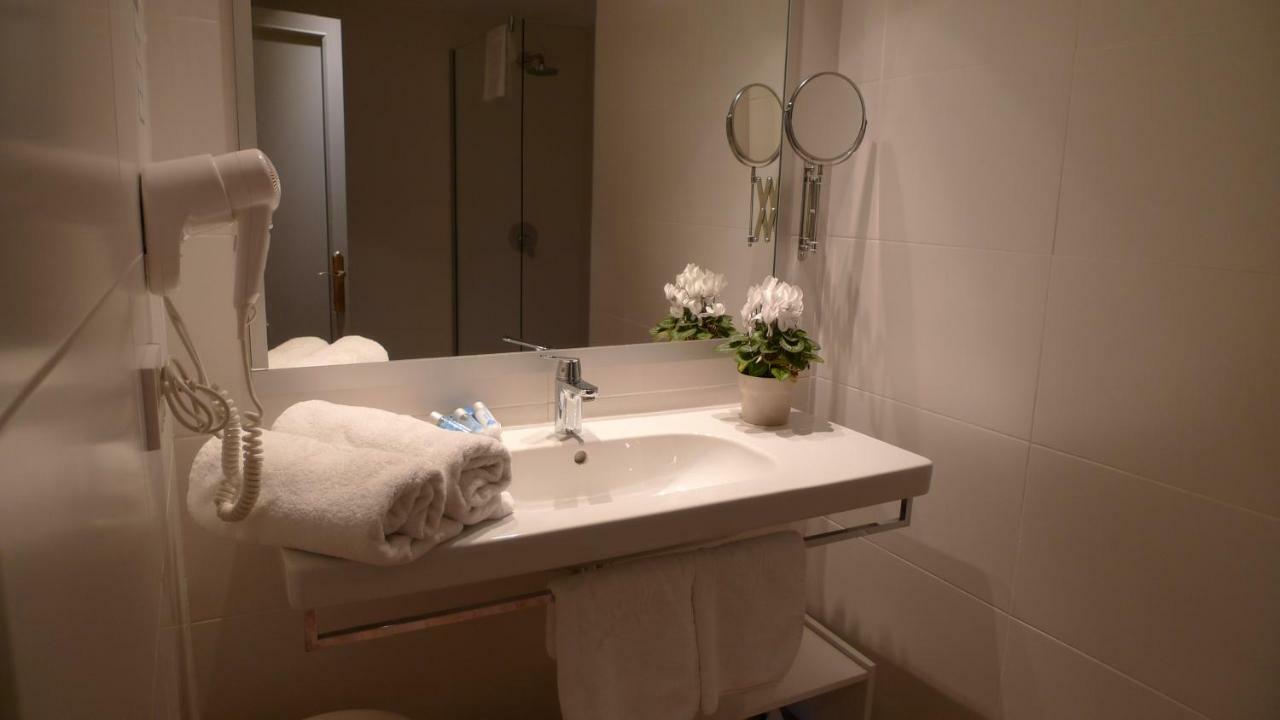 Hotel Carabela à Peguera Extérieur photo